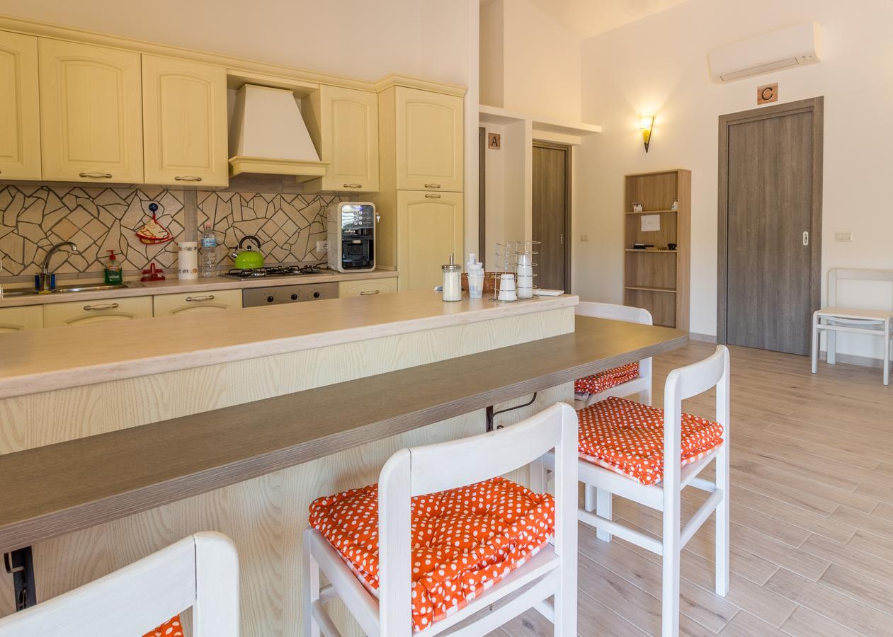 Molti Mari B&B Resort 奧爾比亞 外观 照片