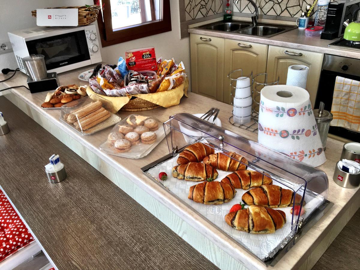 Molti Mari B&B Resort 奧爾比亞 外观 照片